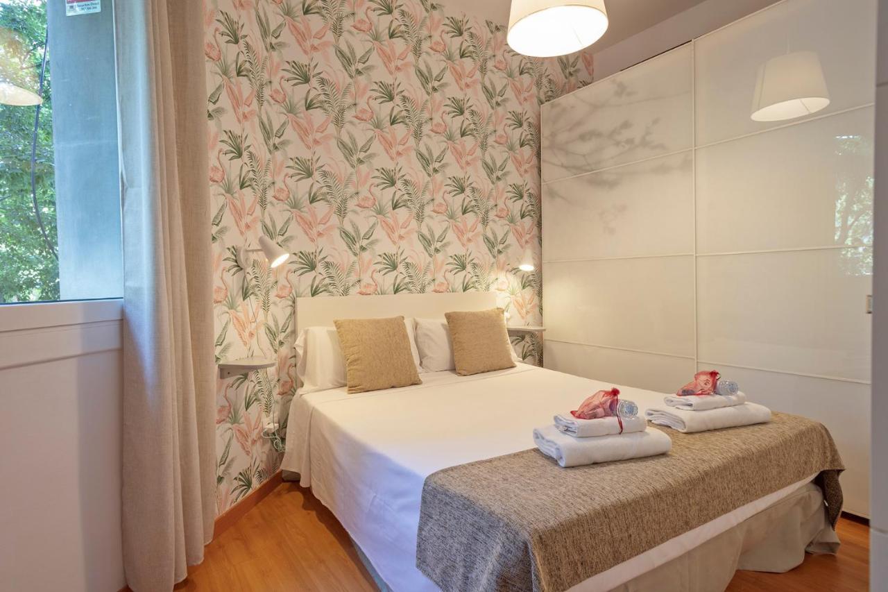 Alcam Paseo San Juan Apartment Barcelona Exterior photo