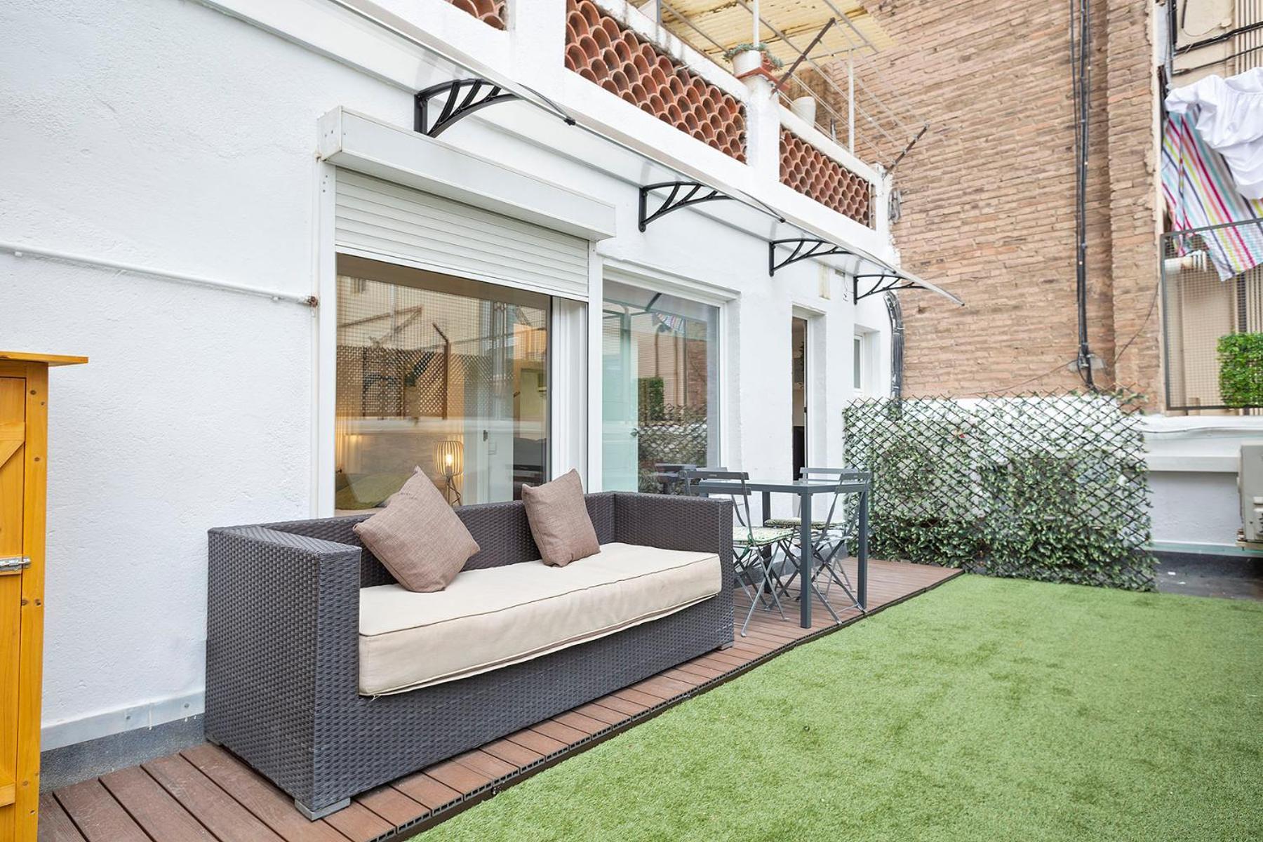 Alcam Paseo San Juan Apartment Barcelona Exterior photo